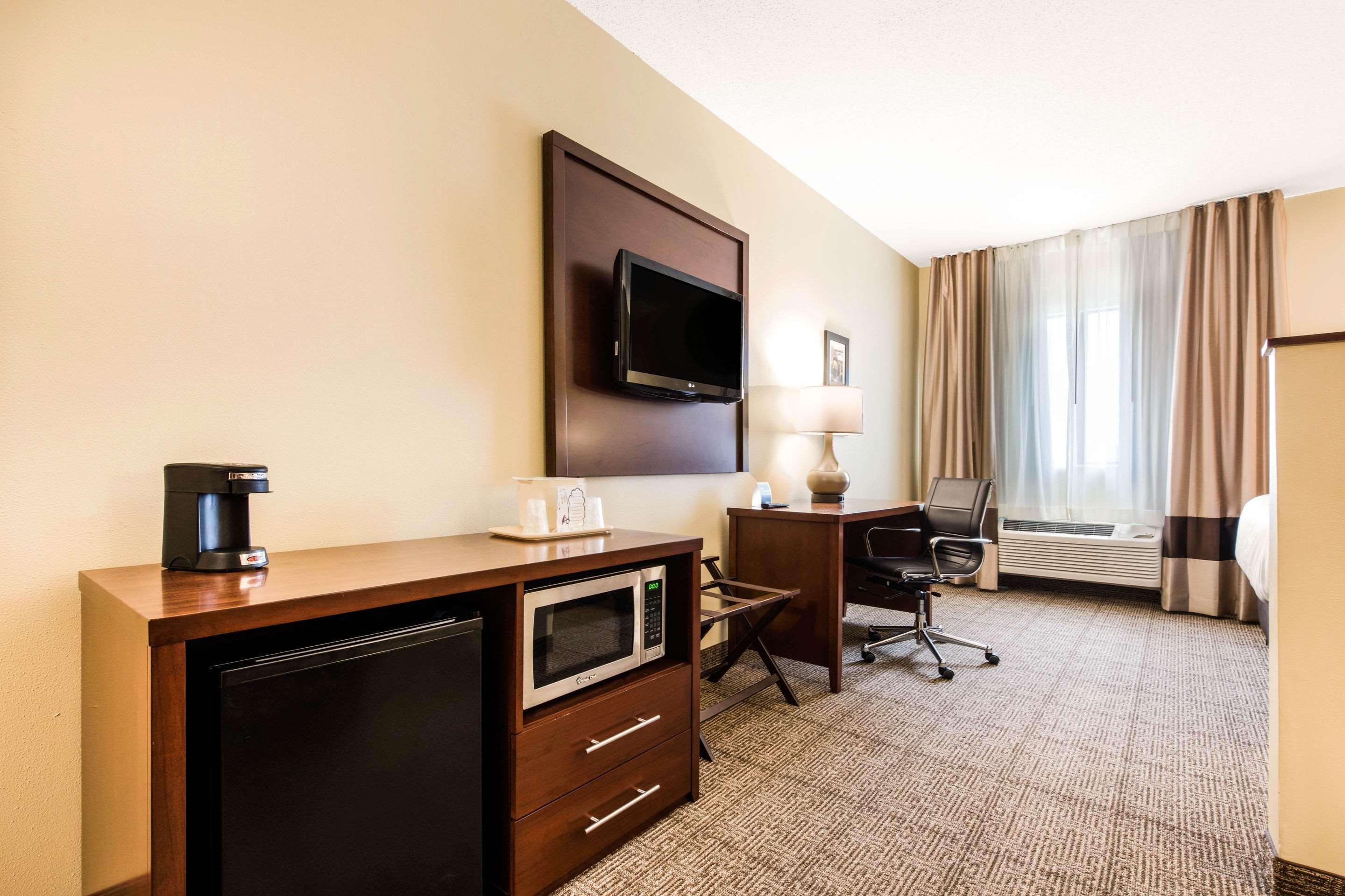 Comfort Inn & Suites Streetsboro - Kent Exteriör bild