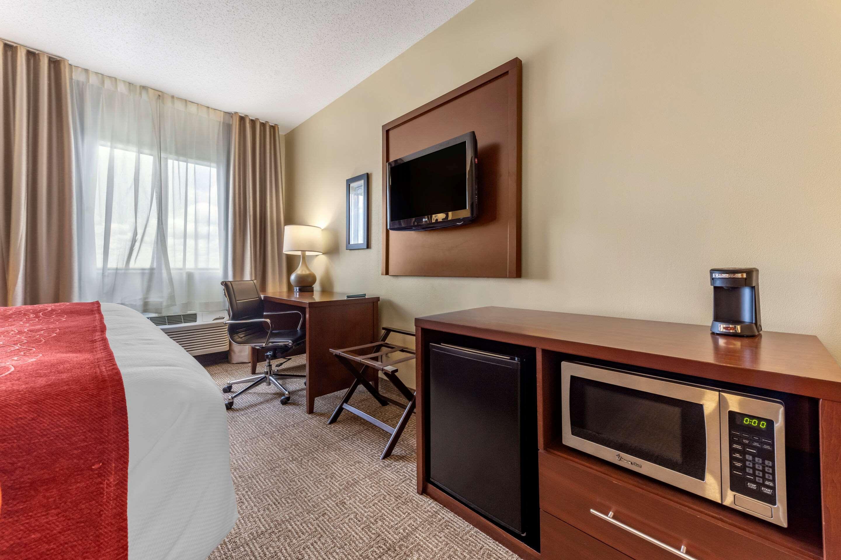 Comfort Inn & Suites Streetsboro - Kent Exteriör bild