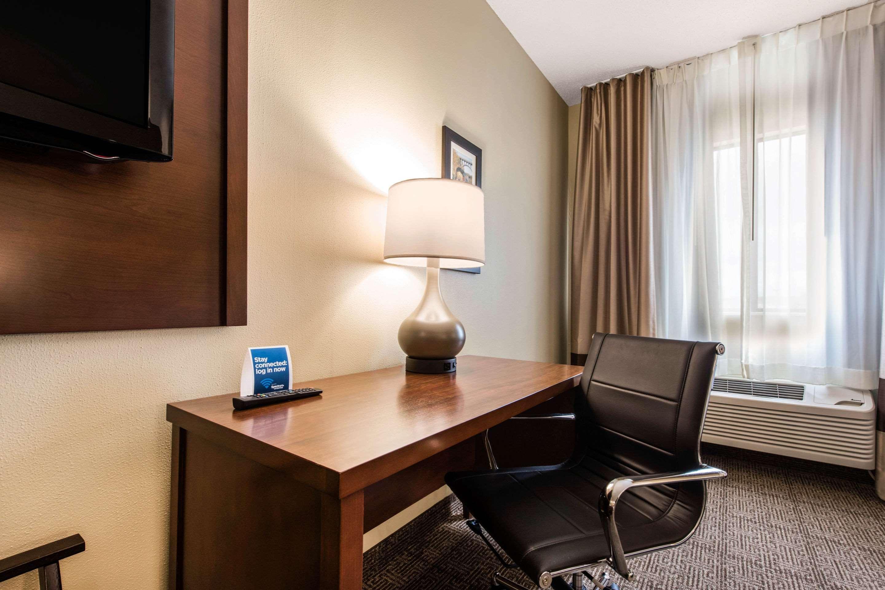 Comfort Inn & Suites Streetsboro - Kent Exteriör bild