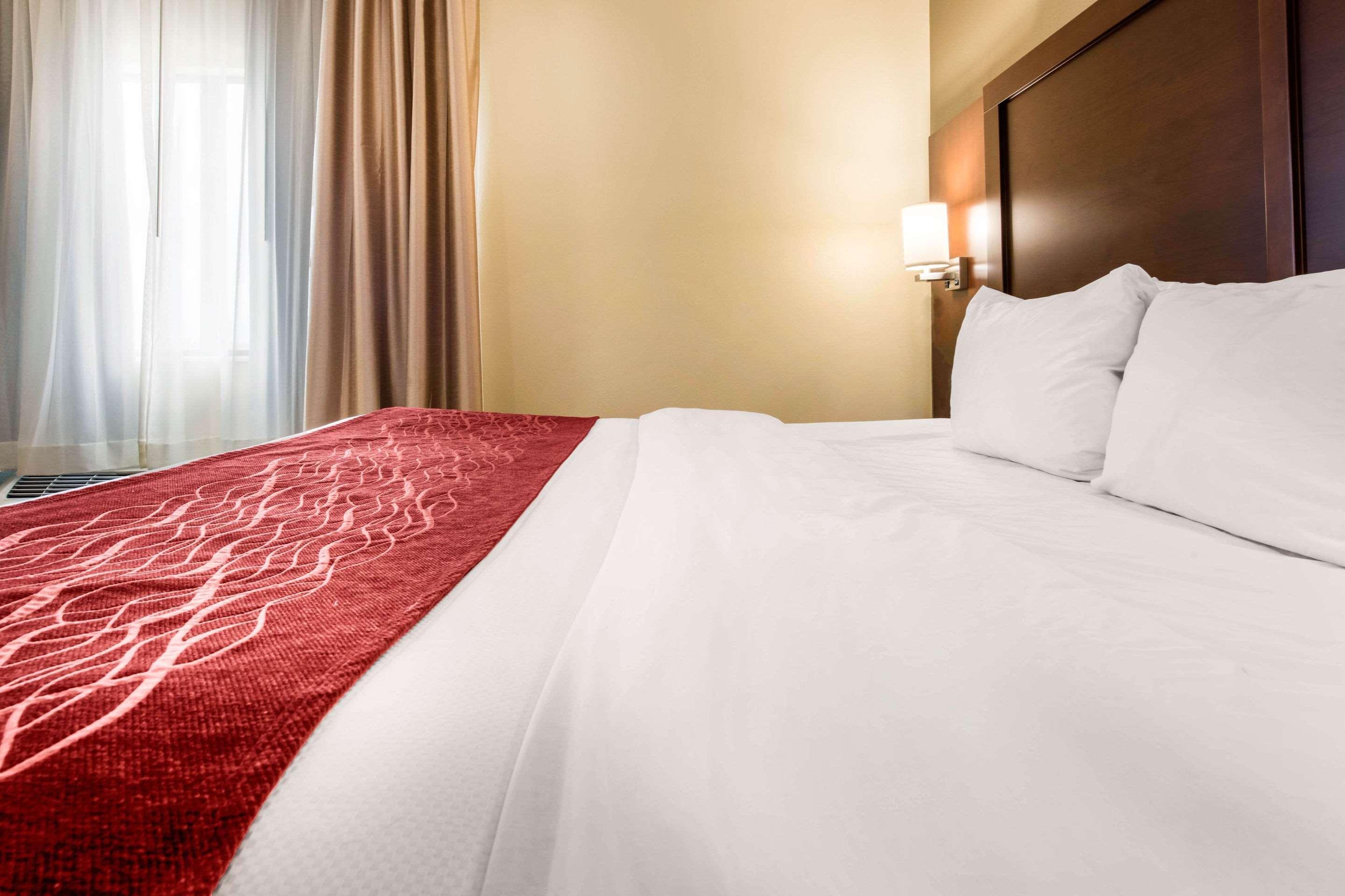 Comfort Inn & Suites Streetsboro - Kent Exteriör bild