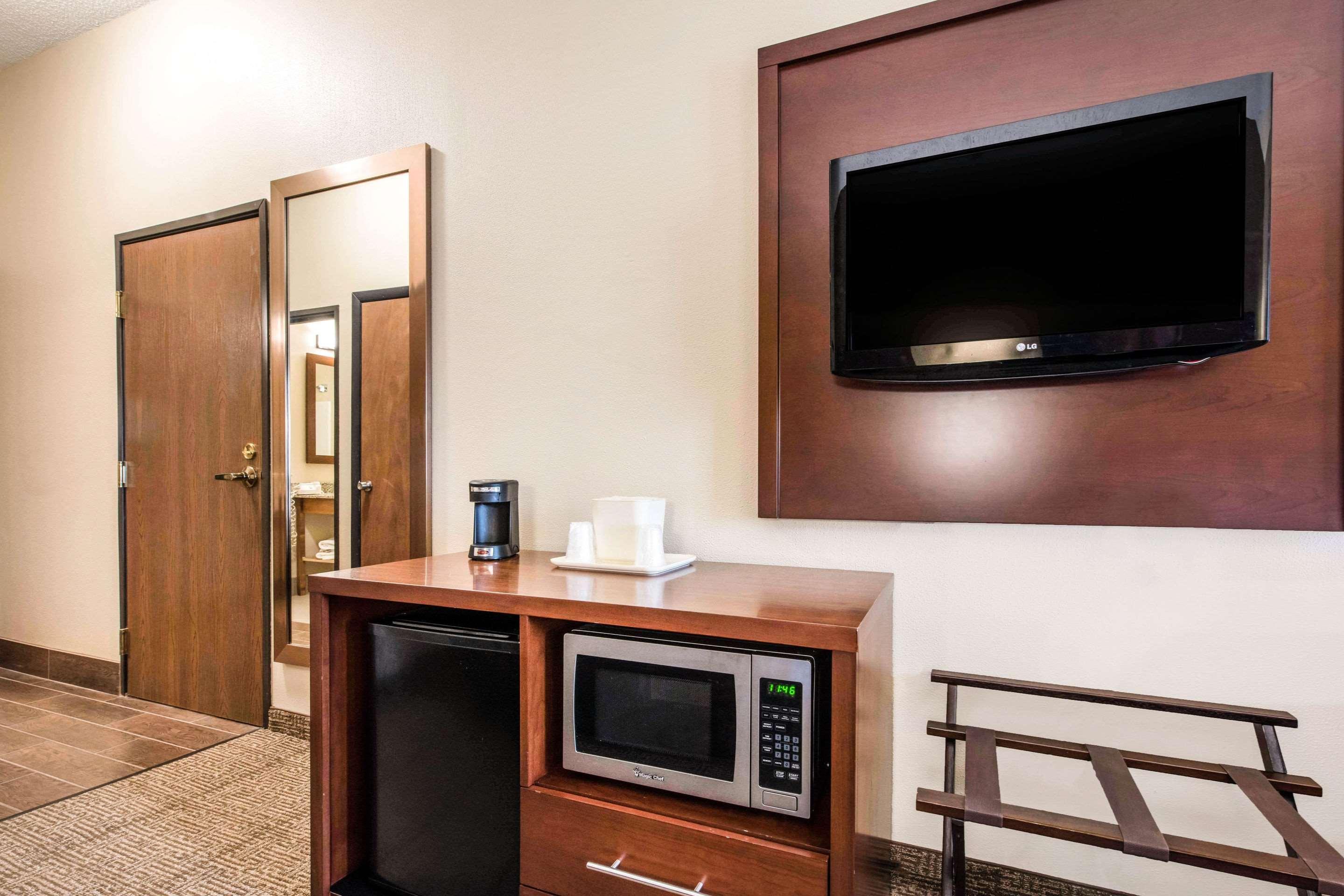 Comfort Inn & Suites Streetsboro - Kent Exteriör bild
