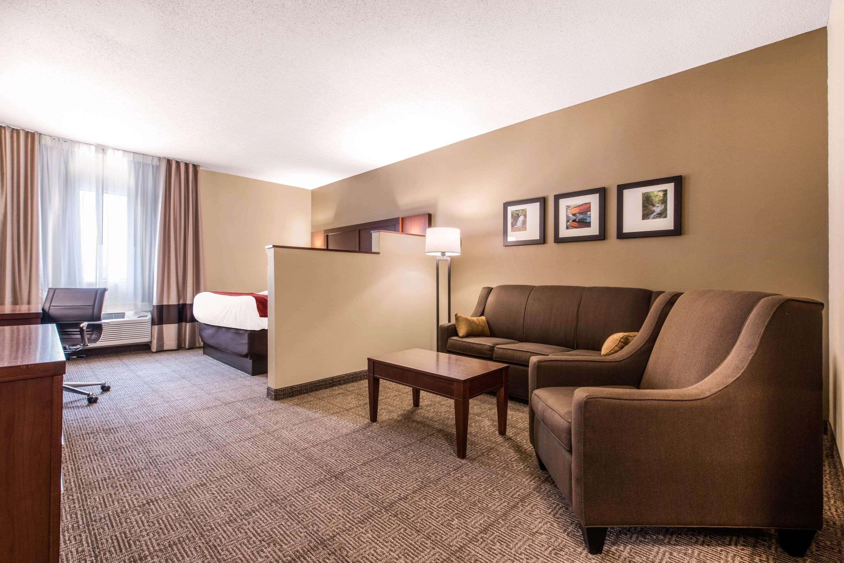 Comfort Inn & Suites Streetsboro - Kent Exteriör bild